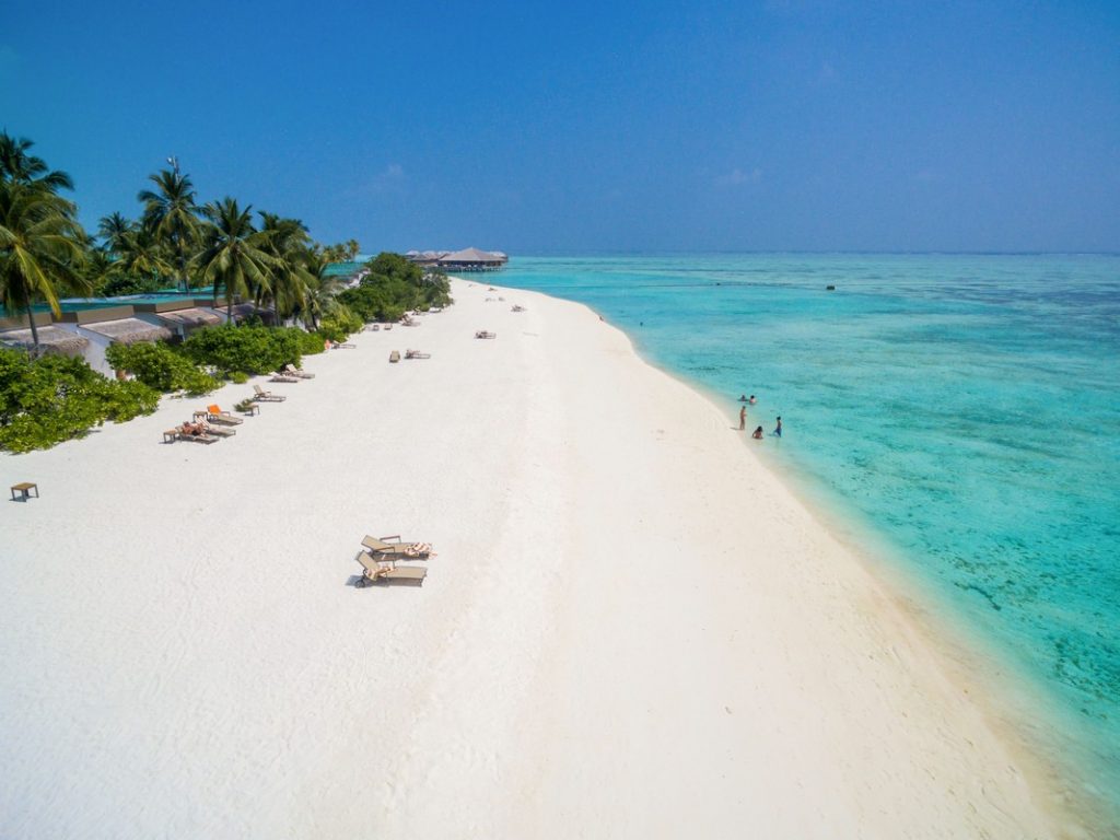 Cocoon_Maldives_beach_ocean